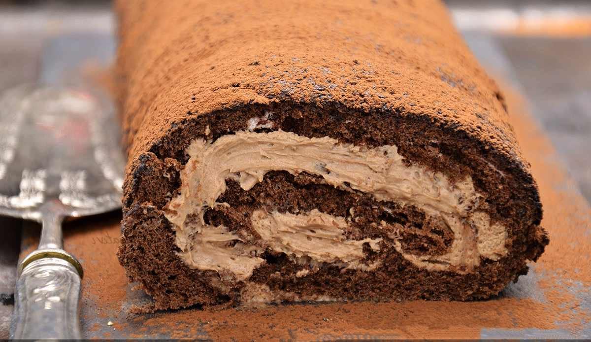 ROULEAU DE CACAO À LA CRÈME AU CHOCOLAT