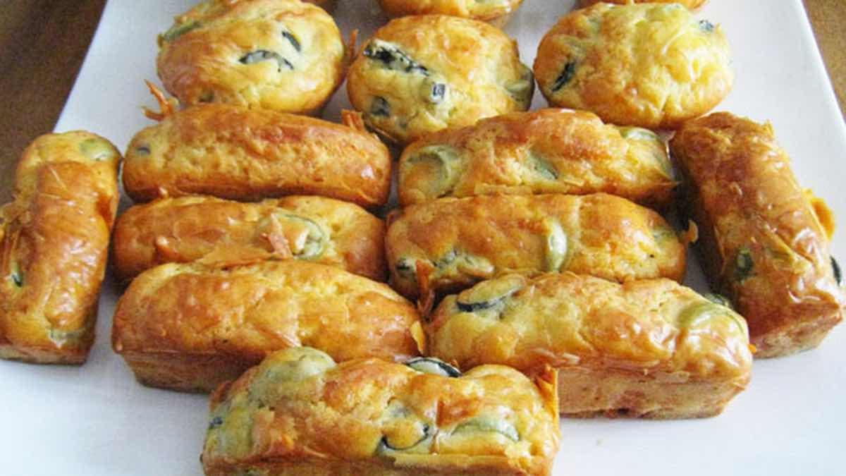 cakes-au-yaourt-au-fromage-et-aux-olives-9