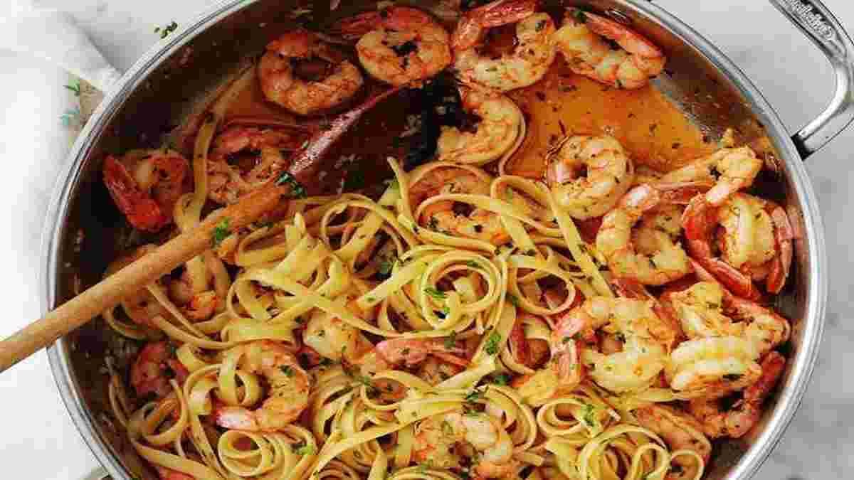 pates-aux-crevettes-a-lail-et-persil-recette-rapide