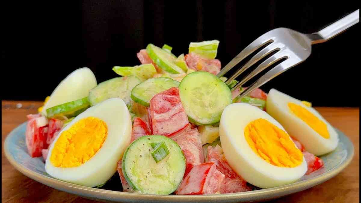 je-pourrais-manger-cette-salade-tous-les-jours-en-plus-detre-delicieuse-elle-est-saine-et-equilibree-seulement-270-kcal